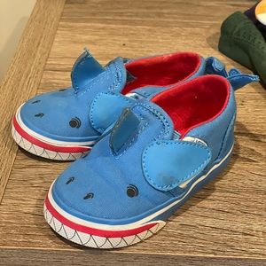 Toddler VANS shark shoes size 5
